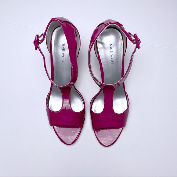 Magenta T Strap Jendavio Heel Sandal - Picture 2 of 5